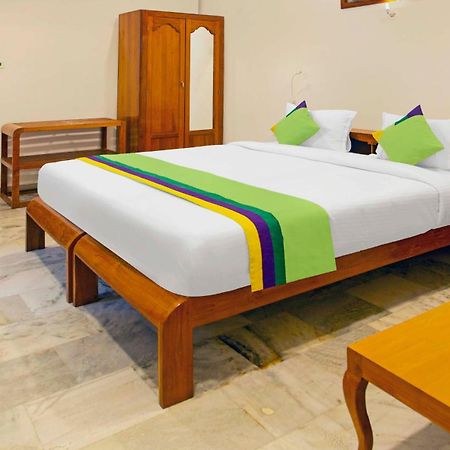 Hotel Treebo Kumily Gate Thekkady, Periyar National Park Zewnętrze zdjęcie