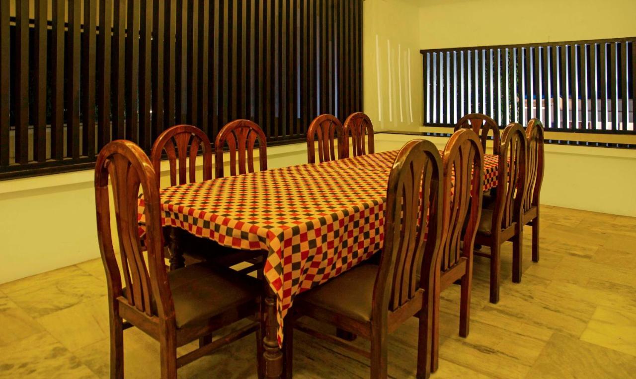 Hotel Treebo Kumily Gate Thekkady, Periyar National Park Zewnętrze zdjęcie
