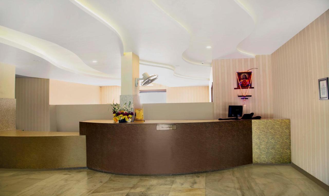 Hotel Treebo Kumily Gate Thekkady, Periyar National Park Zewnętrze zdjęcie