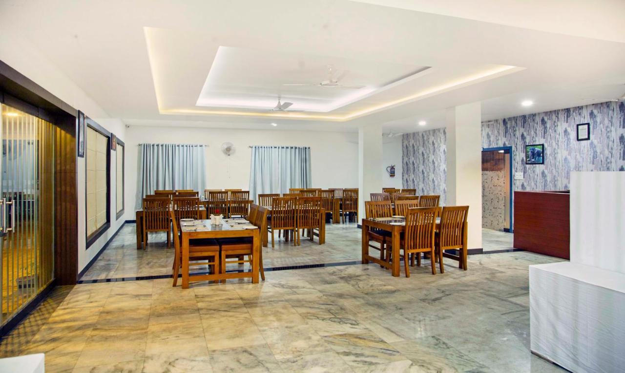 Hotel Treebo Kumily Gate Thekkady, Periyar National Park Zewnętrze zdjęcie