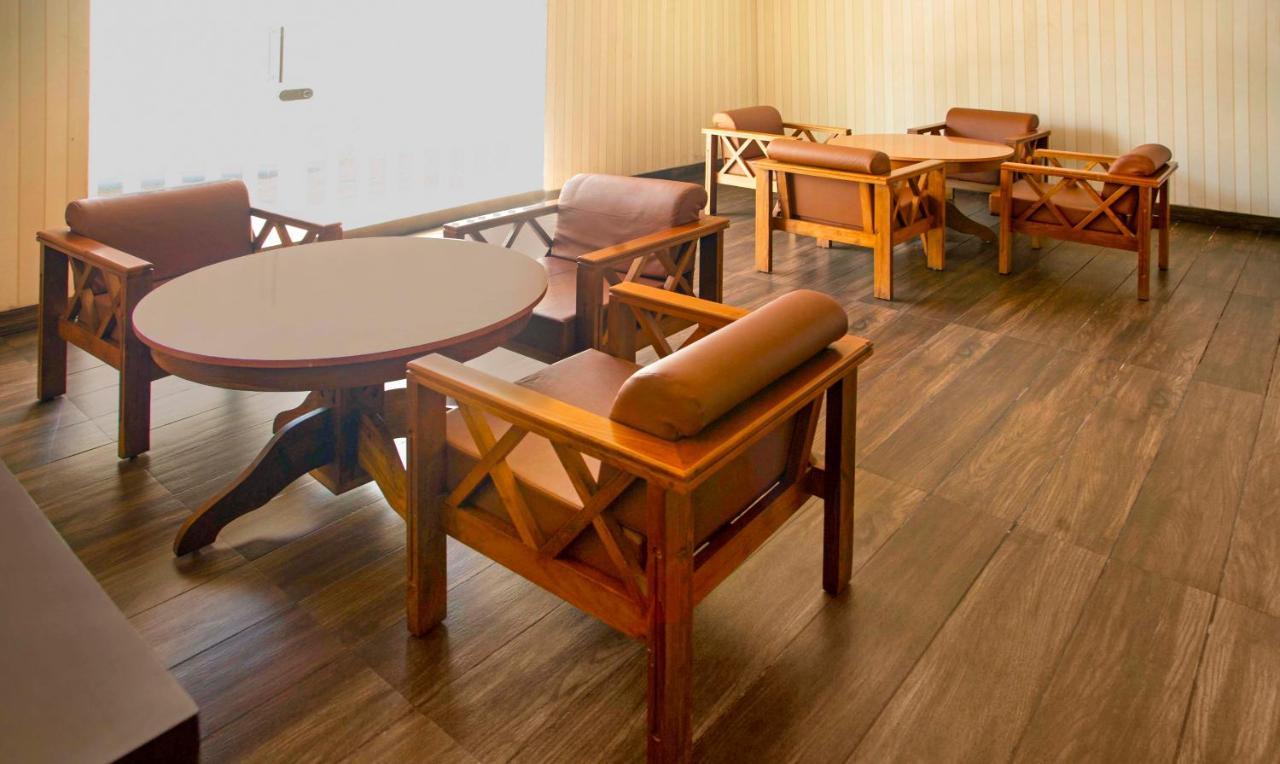 Hotel Treebo Kumily Gate Thekkady, Periyar National Park Zewnętrze zdjęcie